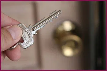 Philadelphia Locksmith Master Philadelphia, PA 215-716-7615 - 14-unlock-door